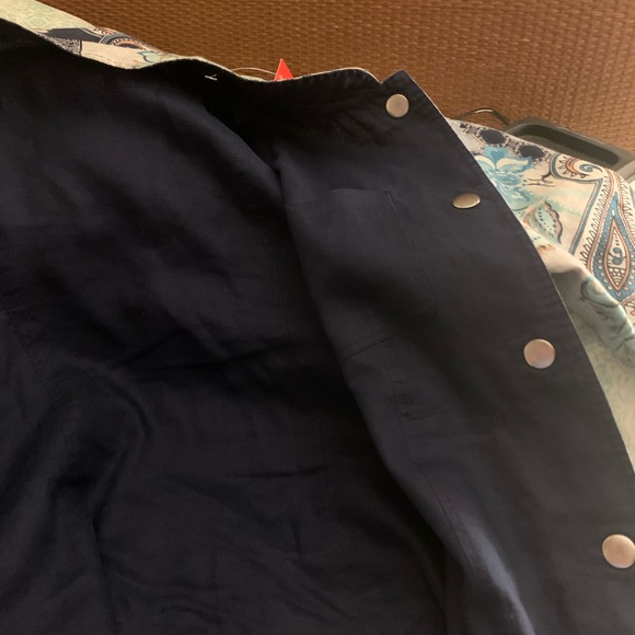 Chico reversible Jacket. - Picture 3 of 6